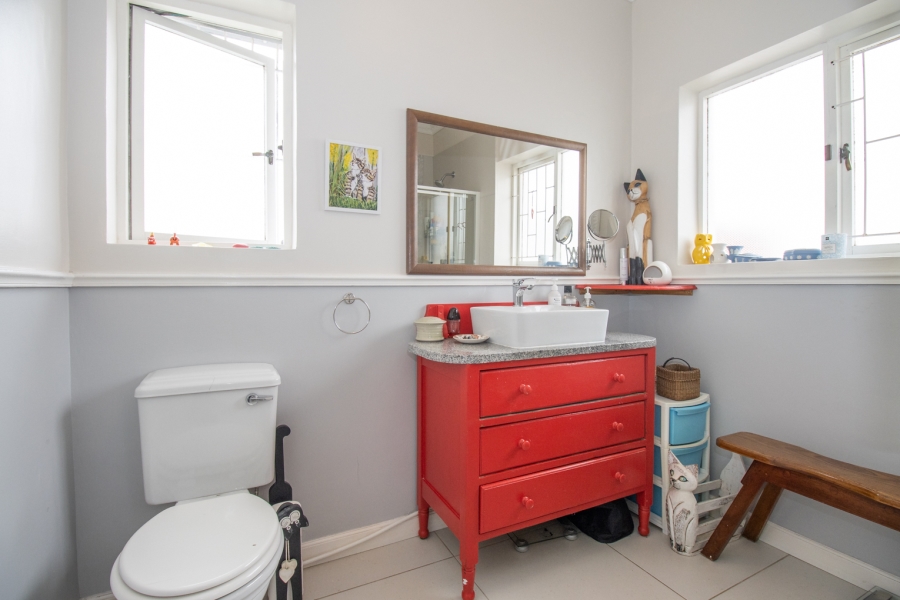 4 Bedroom Property for Sale in Fish Hoek Western Cape